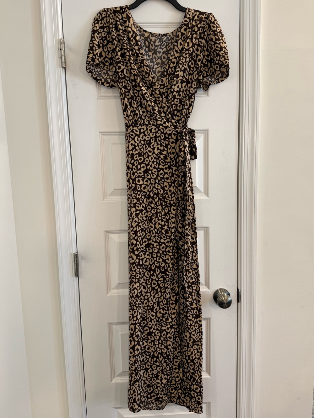 Leopard Print Wrap Maxi Dress V-Neck Flutter Sleeve Resort Boho Chic
